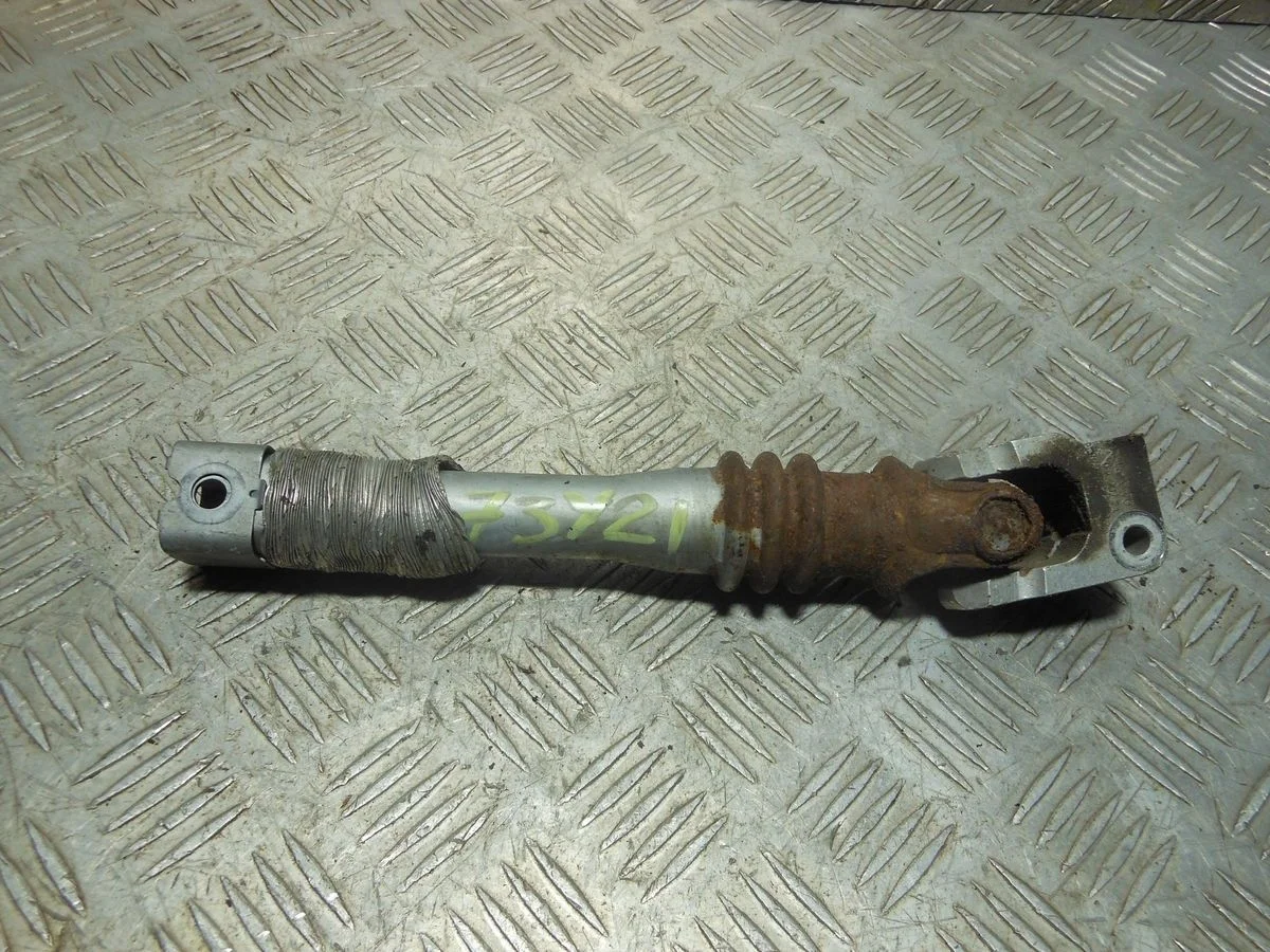 Кардан рулевой Mercedes-Benz C-класс W204/S204 (2006—2011)