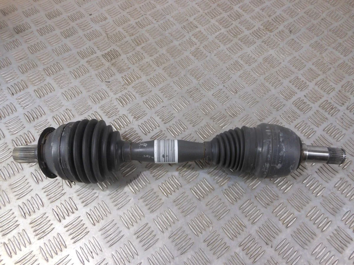 Полуось передняя левая Mercedes-Benz B-класс W246 (2011—2014)