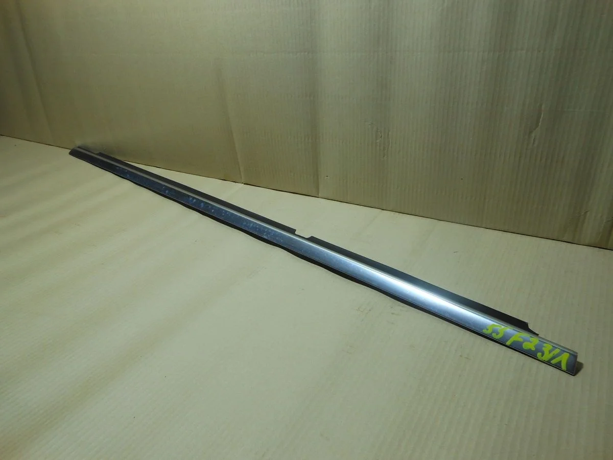 Накладка стекла заднего левого Mercedes-Benz E-класс W212/S212/C207/A207 (2009—2013)