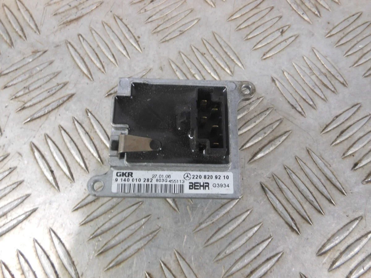 Резистор отопителя Mercedes-Benz S-класс W220 (1998—2005)