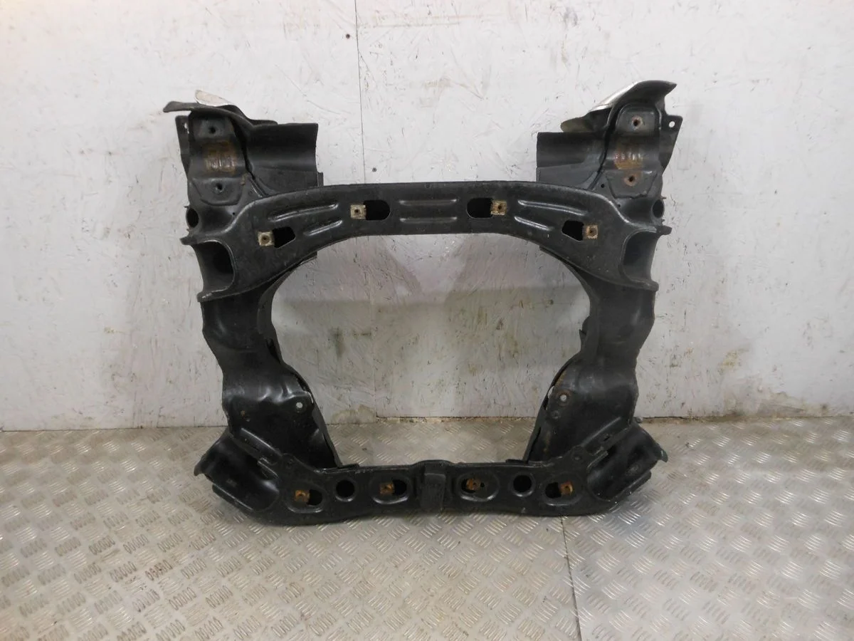 Балка подмоторная Mercedes-Benz S-класс W221 (2005—2009)