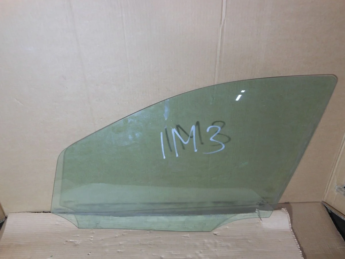 Стекло двери передней левой Mercedes-Benz GL-класс X164 (2006—2009)