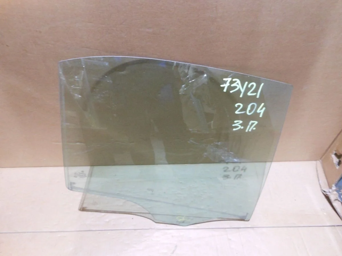 Стекло двери задней правой Mercedes-Benz C-класс W204/S204 (2006—2011)