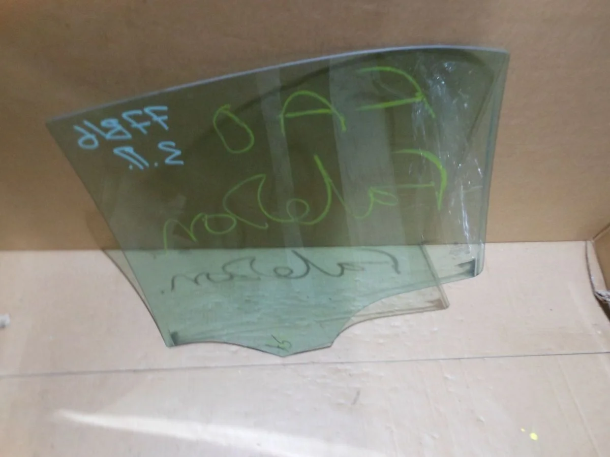 Стекло двери задней правой Mercedes-Benz C-класс W204/S204 (2006—2011)