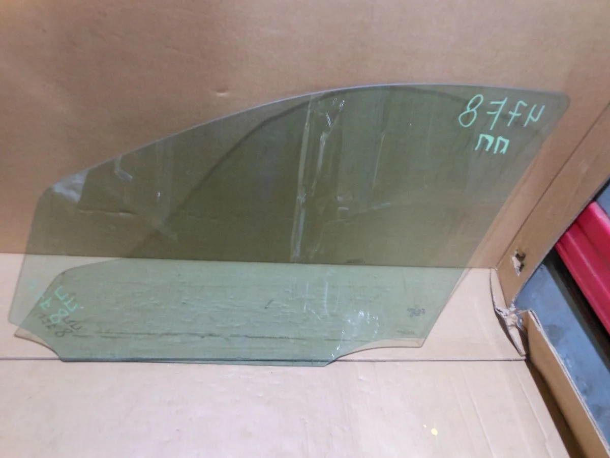 Стекло двери передней правой Mercedes-Benz GL-класс X164 (2006—2009)