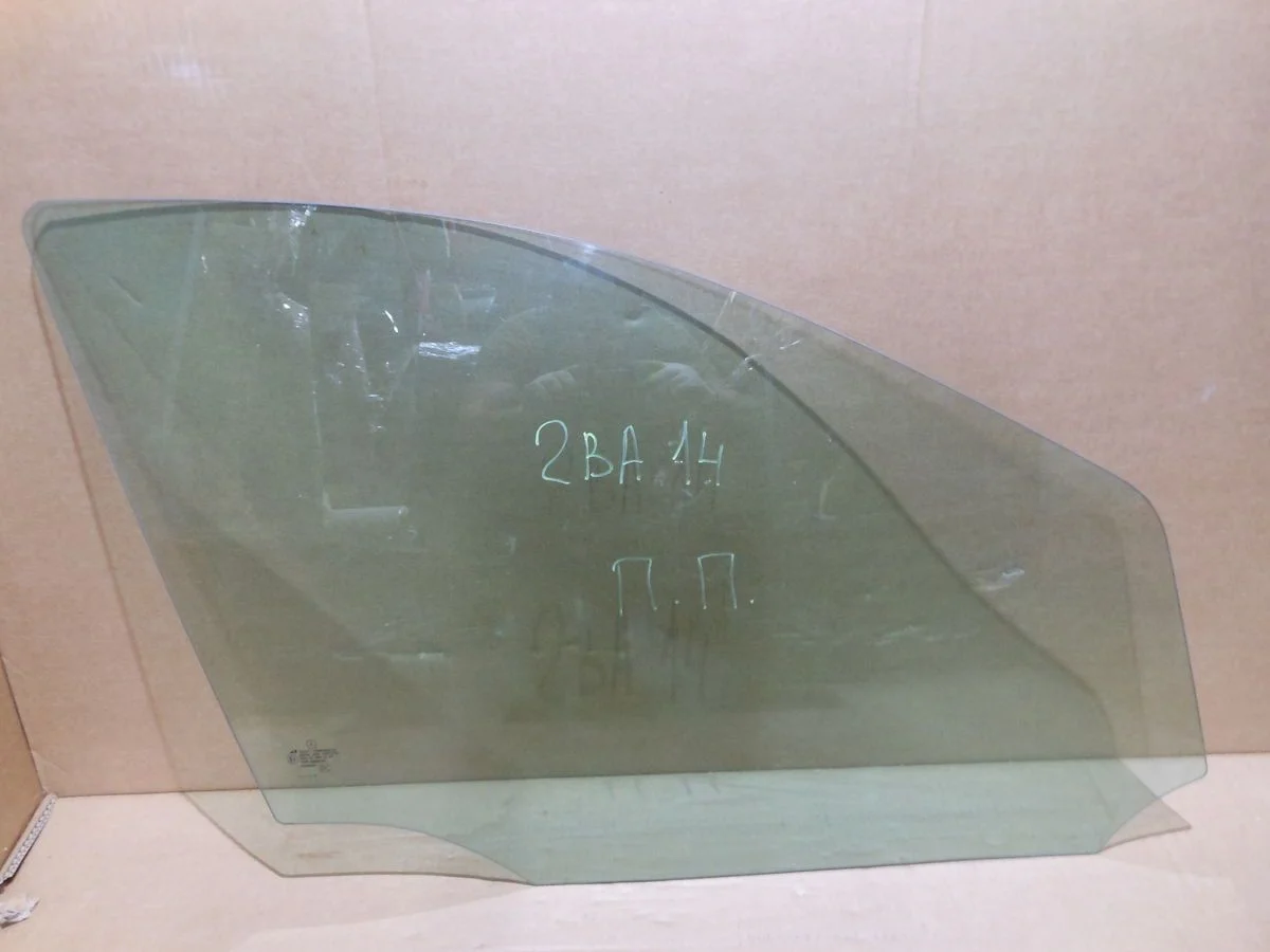 Стекло двери передней правой Mercedes-Benz GL-класс X164 (2006—2009)