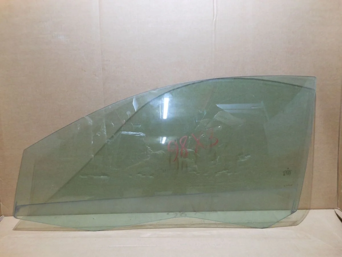 Стекло двери передней левой Mercedes-Benz C-класс W204/S204/С204 рестайлинг (2011—2015)