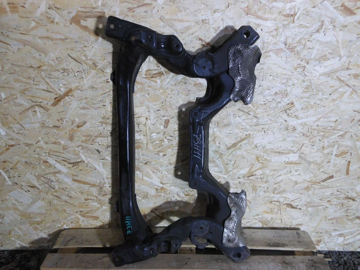 Балка подмоторная Mercedes-Benz CL-класс C216 (2006—2010)