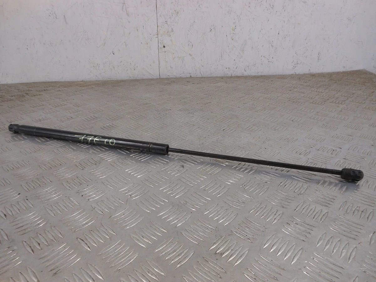 Амортизатор капота Mercedes-Benz E-класс W211/S211 рестайлинг (2006—2009)