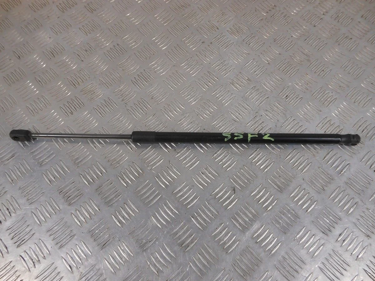 Амортизатор капота Mercedes-Benz E-класс W212/S212/C207/A207 (2009—2013)