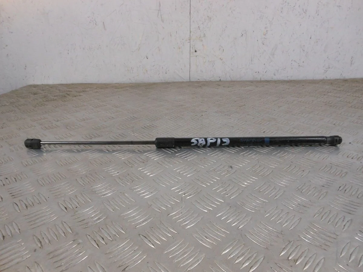 Амортизатор капота Mercedes-Benz E-класс W212/S212/C207/A207 рестайлинг (2013—2016)