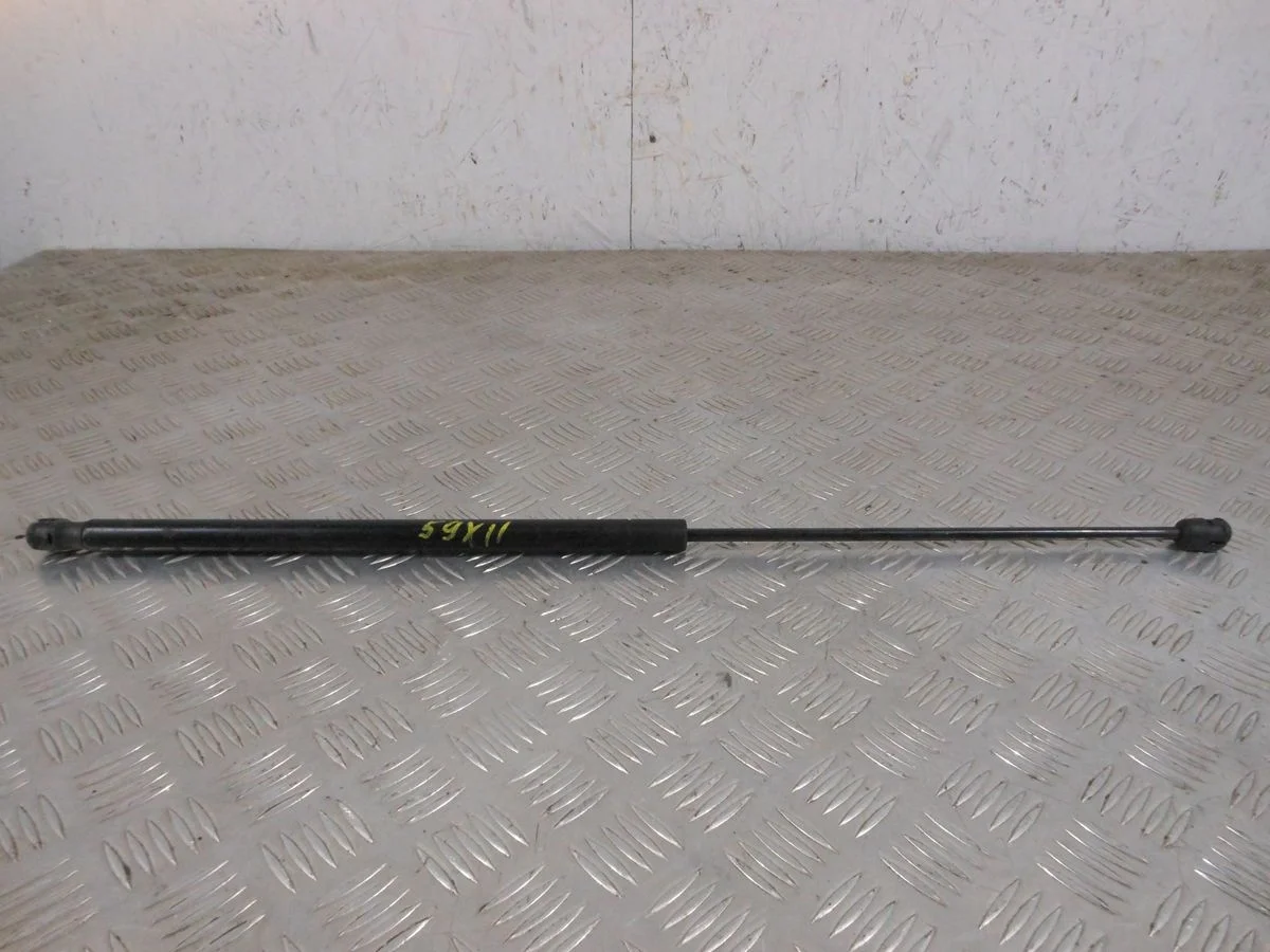 Амортизатор капота Mercedes-Benz CL-класс C216 (2006—2010)