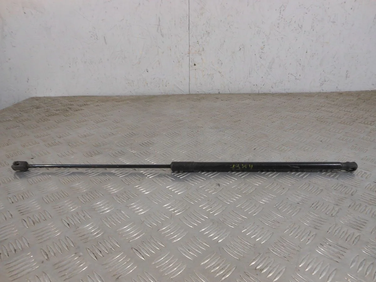 Амортизатор капота Mercedes-Benz E-класс W211/S211 рестайлинг (2006—2009)