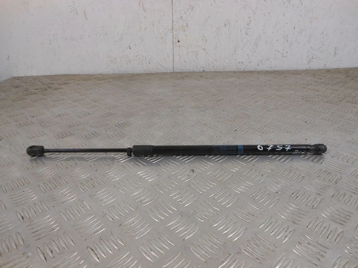 Амортизатор капота Mercedes-Benz E-класс W212/S212/C207/A207 (2009—2013)