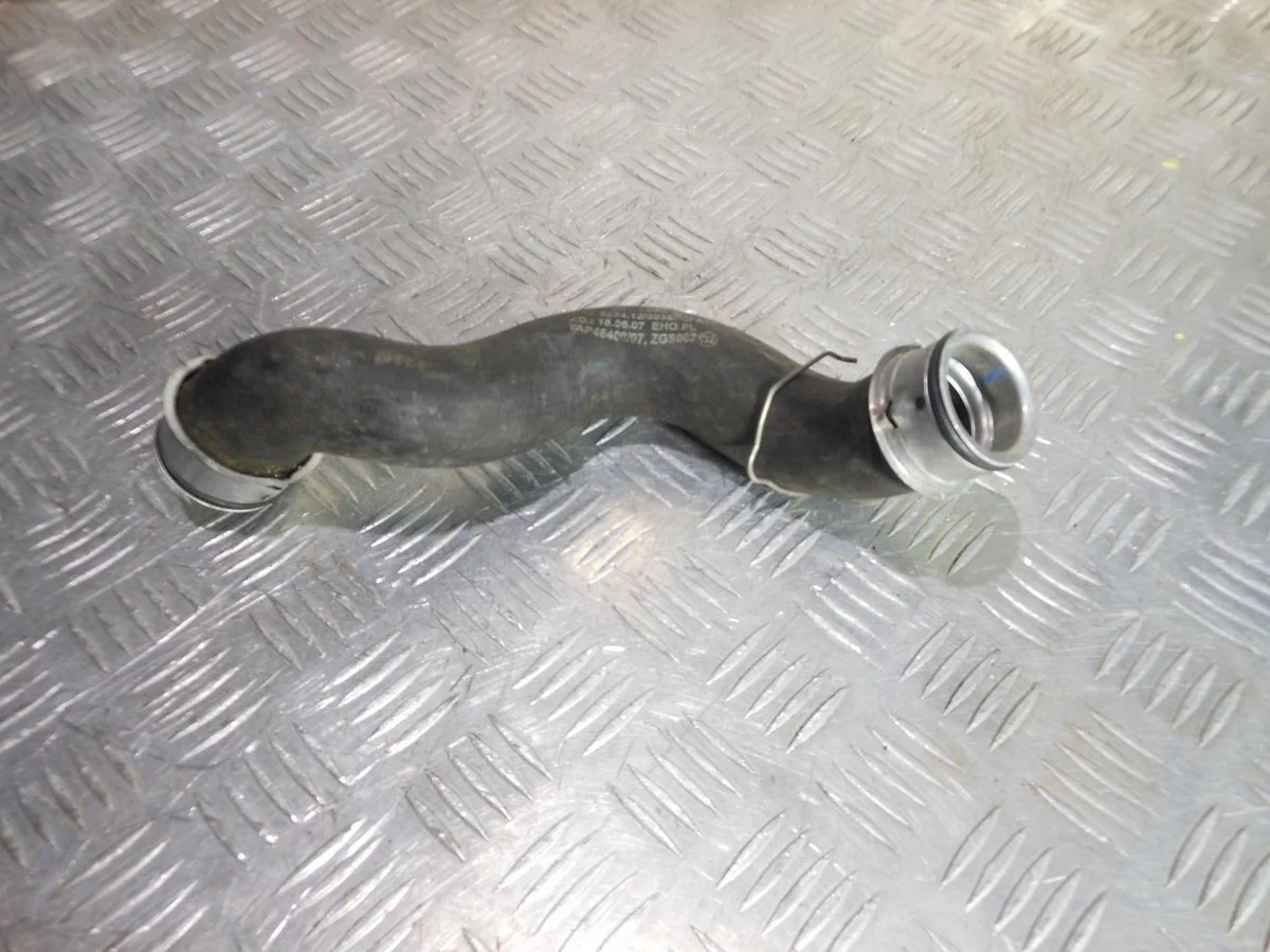 Патрубок радиатора Mercedes-Benz E-класс W212/S212/C207/A207 (2009—2013)