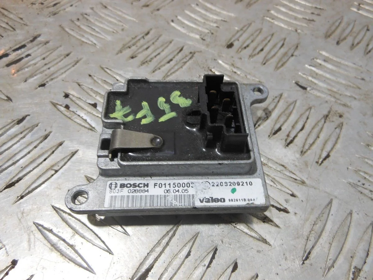 Резистор отопителя Mercedes-Benz R-класс W251 (2005—2007)