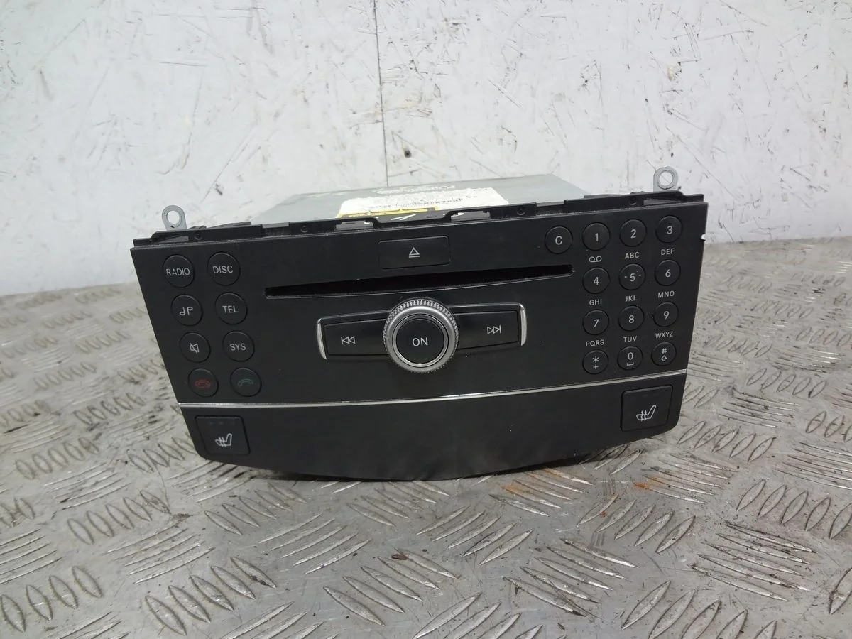 Магнитола Mercedes-Benz C-класс W204/S204 (2006—2011)