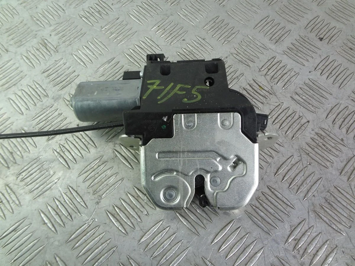 Замок багажника Mercedes-Benz S-класс W221 рестайлинг (2009—2013)