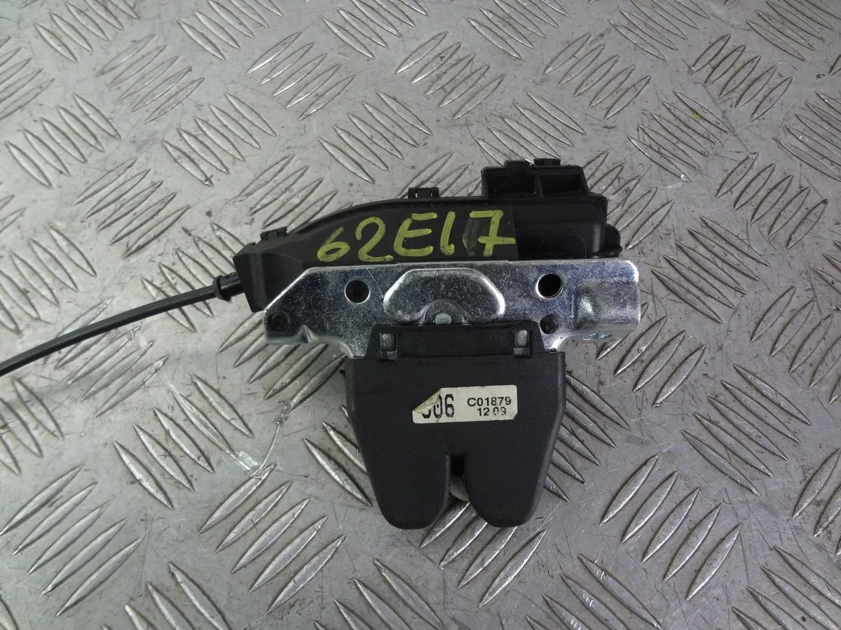 Замок багажника Mercedes-Benz C-класс W204/S204 (2006—2011)