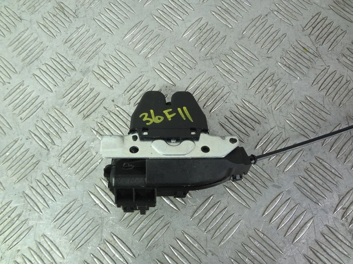 Замок багажника Mercedes-Benz E-класс W212/S212/C207/A207 (2009—2013)