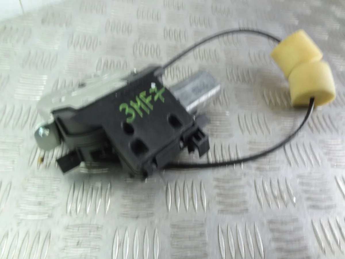 Замок багажника Mercedes-Benz S-класс W221 (2005—2009)