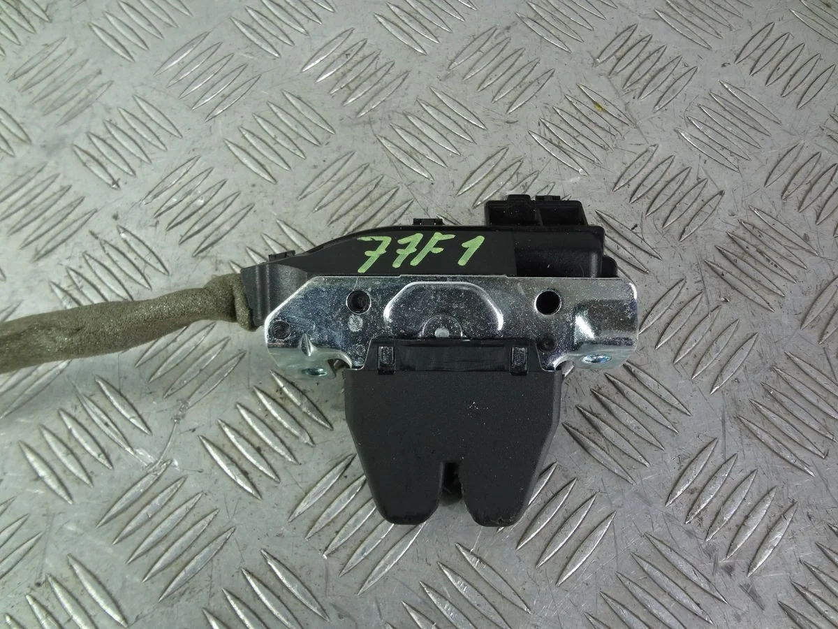 Замок багажника Mercedes-Benz E-класс W212/S212/C207/A207 (2009—2013)