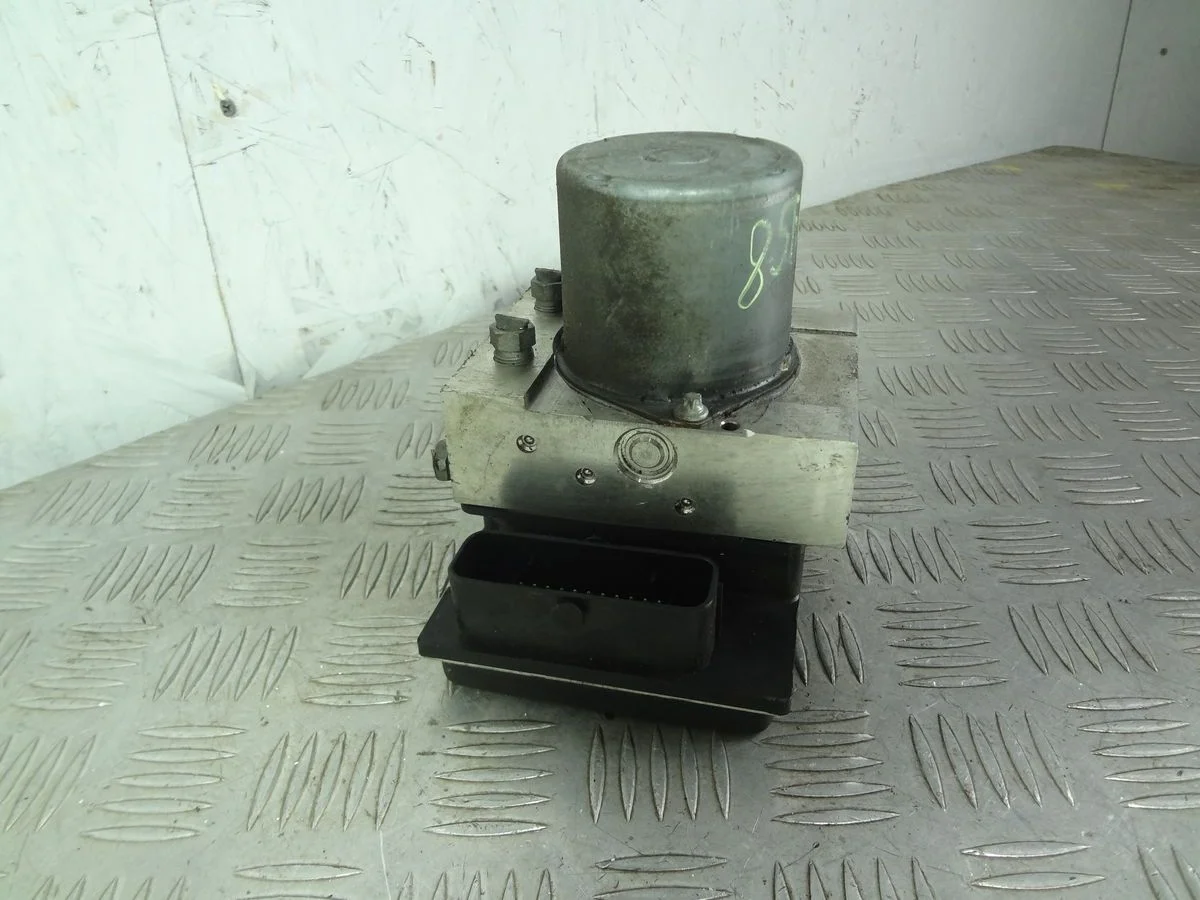 Блок ABS (насос) Mercedes-Benz E-класс W212/S212/C207/A207 (2009—2013)