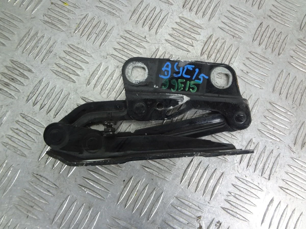 Петля капота правая Mercedes-Benz M-класс W164 (2005—2008)