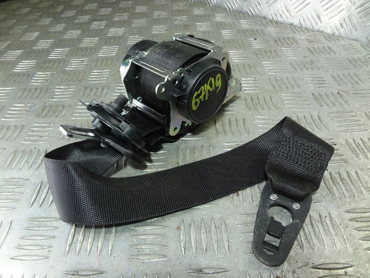 Ремень безопасности с пиропатроном Mercedes-Benz C-класс W205/S205/C205/A205 (2014—2018)