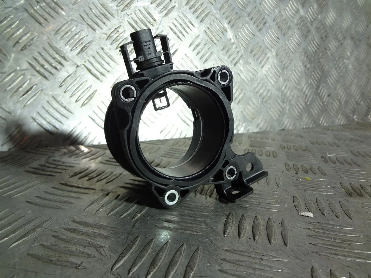 Патрубок воздушного фильтра Mercedes-Benz GLK-класс X204 рестайлинг (2012—2015)