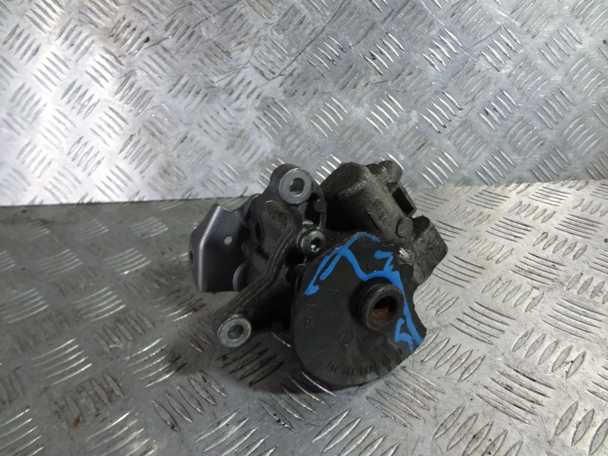 Насос гидроусилителя Mercedes-Benz E-класс W212/S212/C207/A207 (2009—2013)