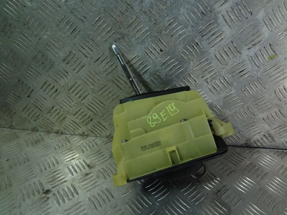 Кулиса КПП Mercedes-Benz C-класс W204/S204/С204 рестайлинг (2011—2015)