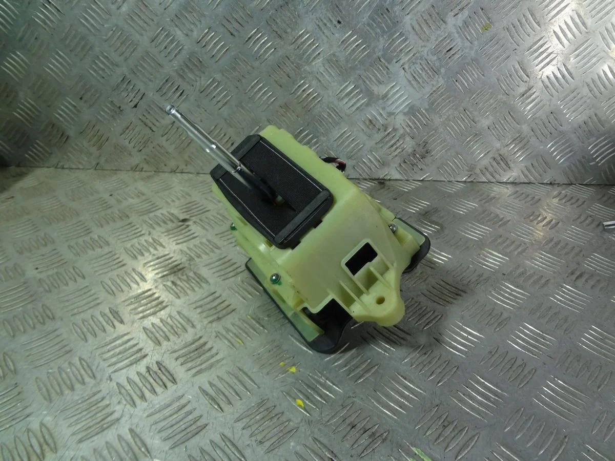 Кулиса КПП Mercedes-Benz C-класс W204/S204 (2006—2011)