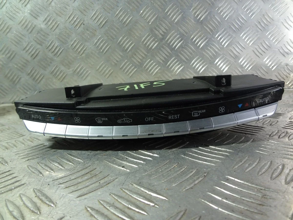 Блок управления климатической установкой Mercedes-Benz S-класс W221 рестайлинг (2009—2013)