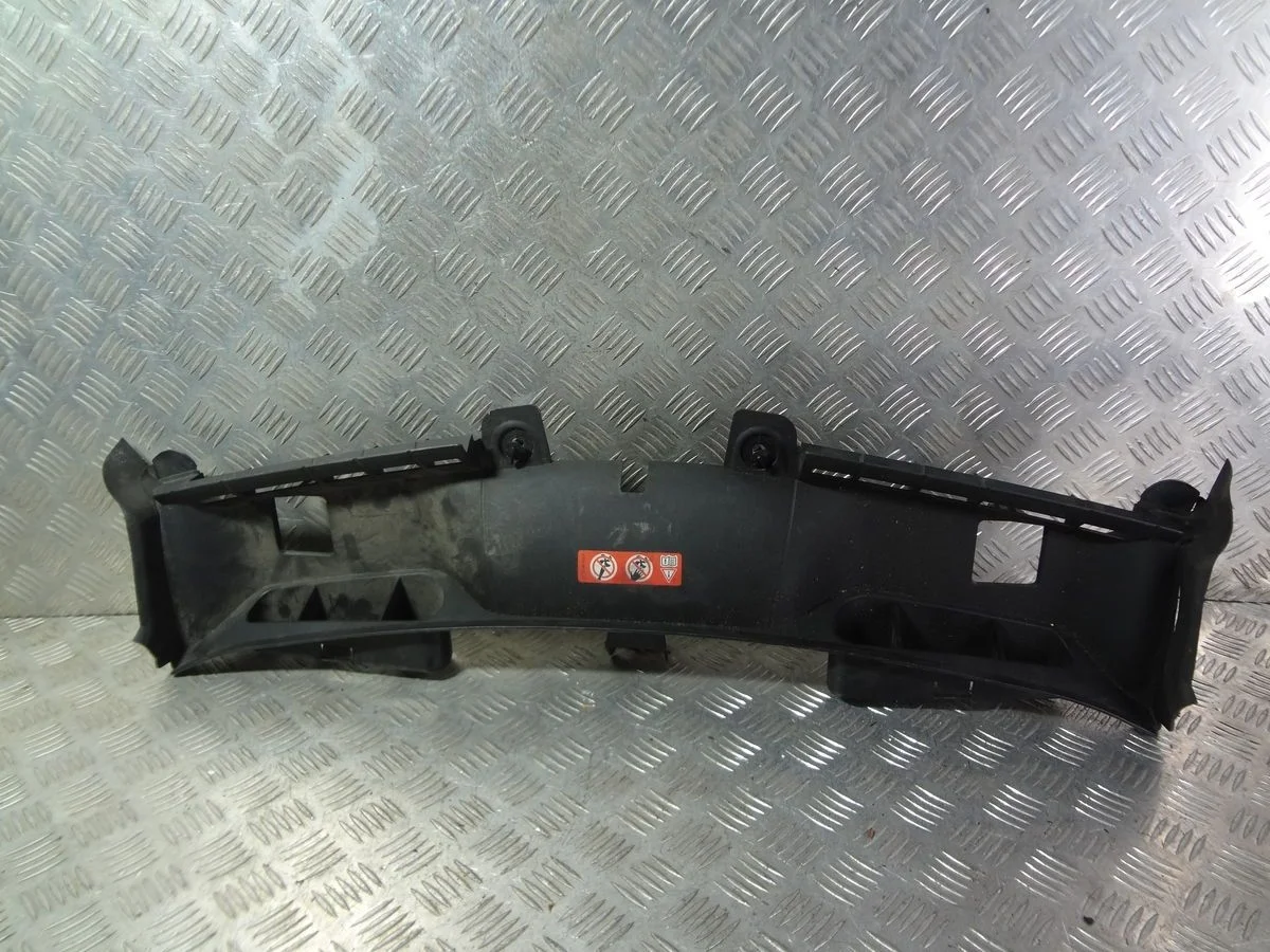 Воздуховод радиатора верхний Mercedes-Benz GLK-класс X204 рестайлинг (2012—2015)