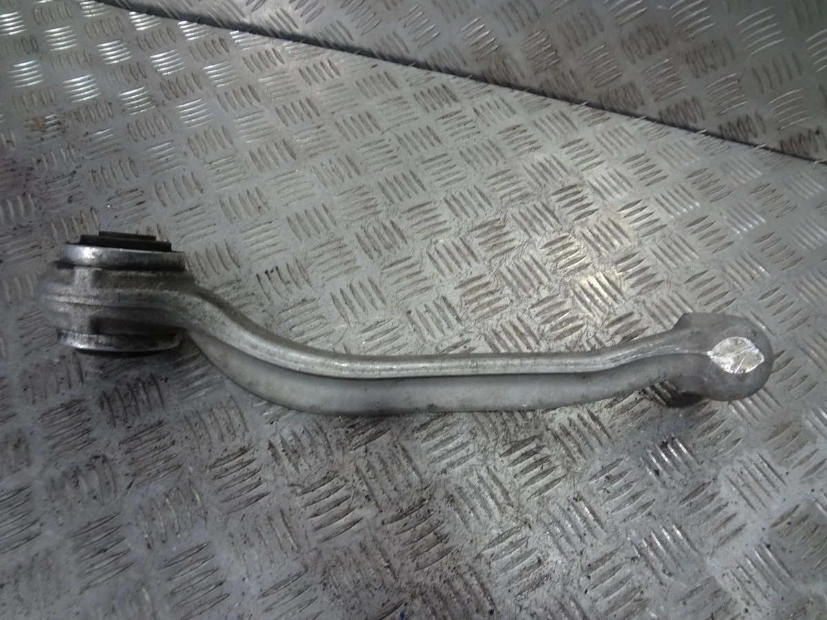 Рычаг передний нижний левый передний Mercedes-Benz E-класс W213/S213/C238/A238 (2016—2021)