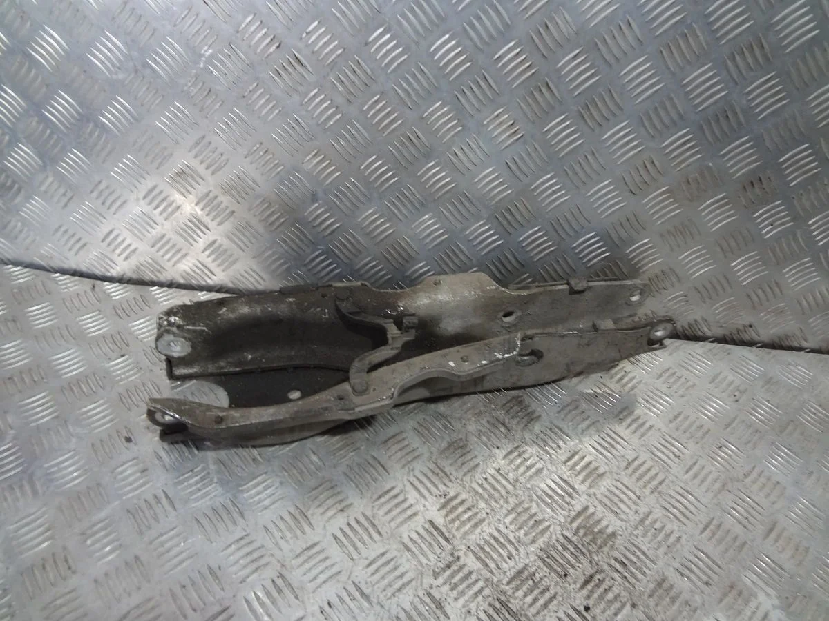 Рычаг задний нижний Mercedes-Benz S-класс W220 (1998—2005)