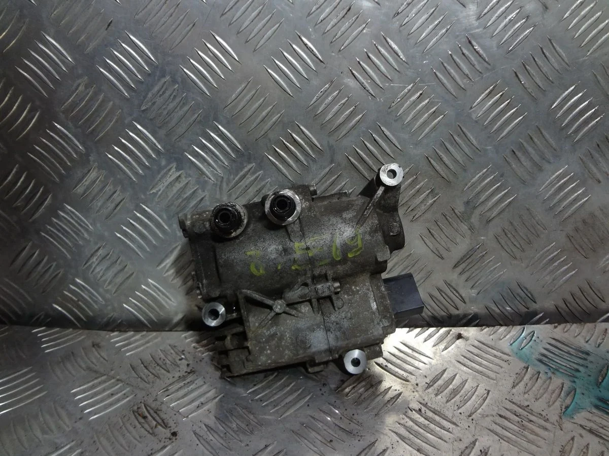 Насос масляный КПП Mercedes-Benz C-класс W204/S204/С204 рестайлинг (2011—2015)