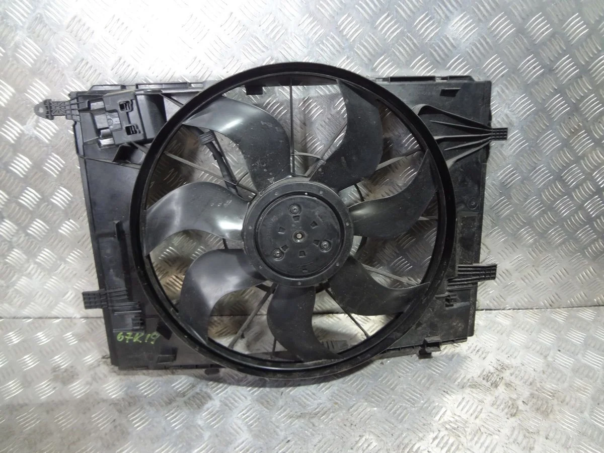 Вентилятор радиатора Mercedes-Benz C-класс W205/S205/C205/A205 (2014—2018)