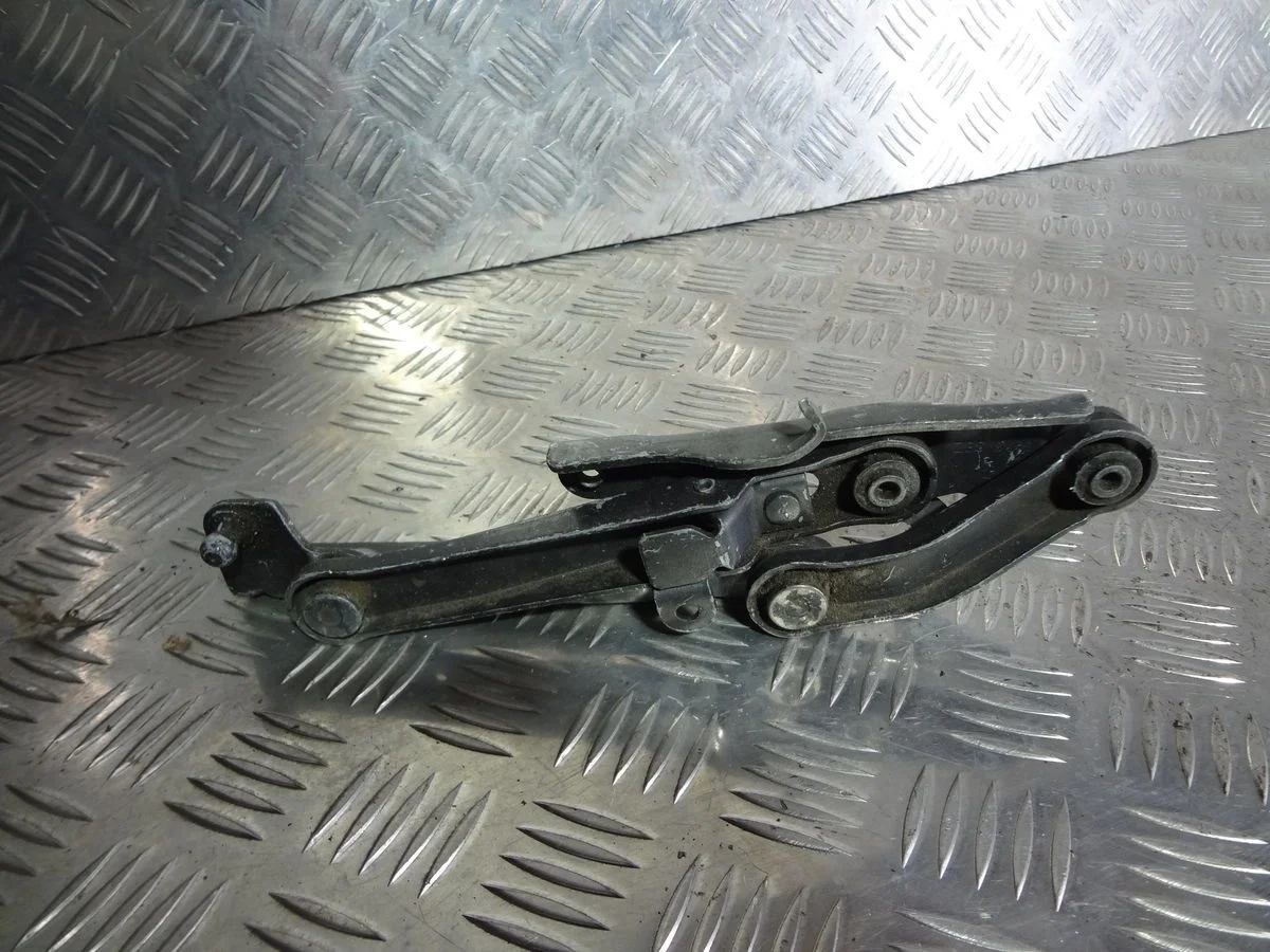 Петля капота правая Mercedes-Benz E-класс W211/S211 рестайлинг (2006—2009)