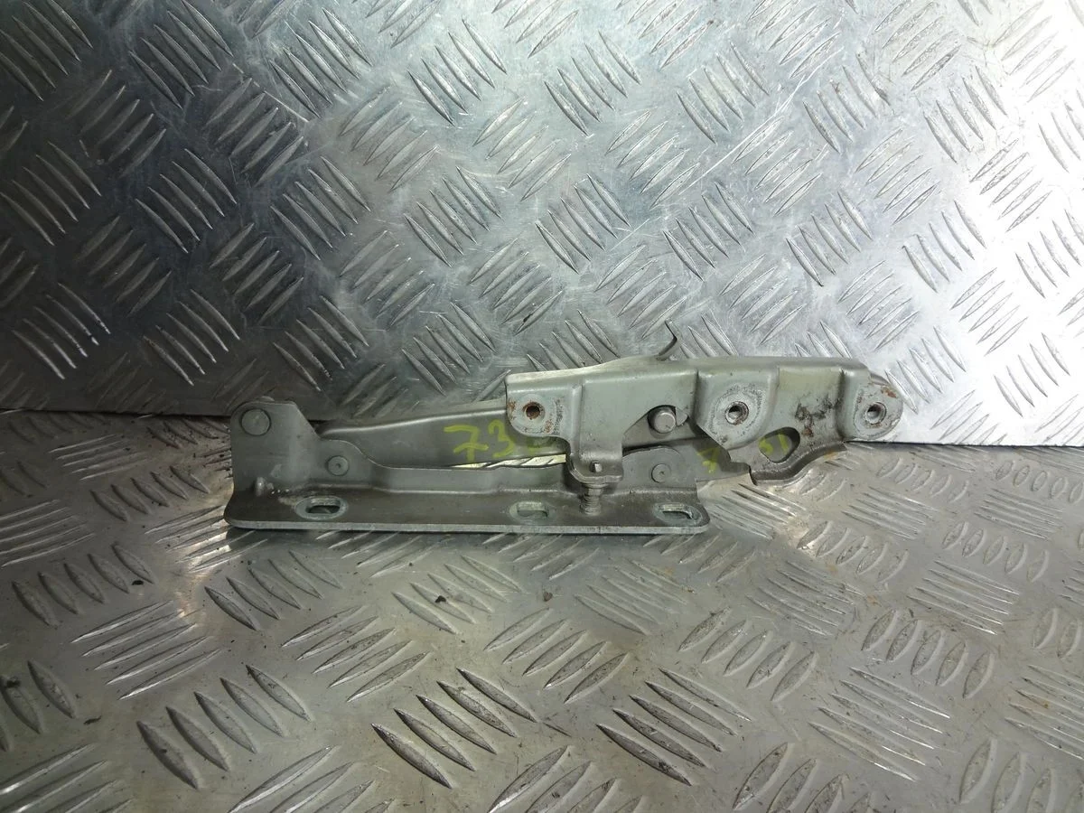 Петля капота левая Mercedes-Benz E-класс W211/S211 рестайлинг (2006—2009)