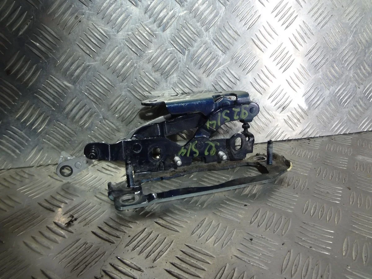 Петля капота левая Mercedes-Benz E-класс W212/S212/C207/A207 рестайлинг (2013—2016)