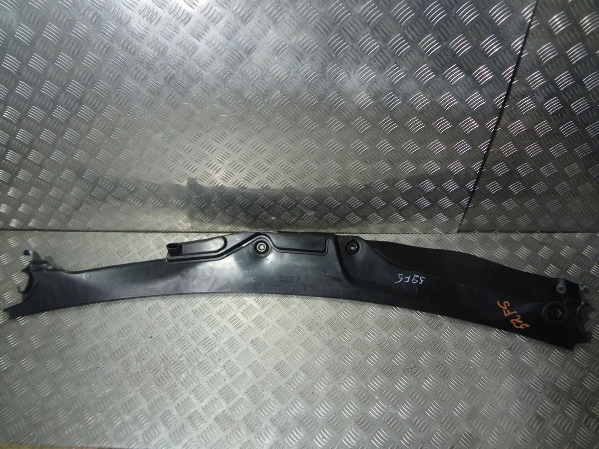 Решетка стеклооч. (планка под лобовое стекло) Mercedes-Benz GL-класс X164 (2006—2009)