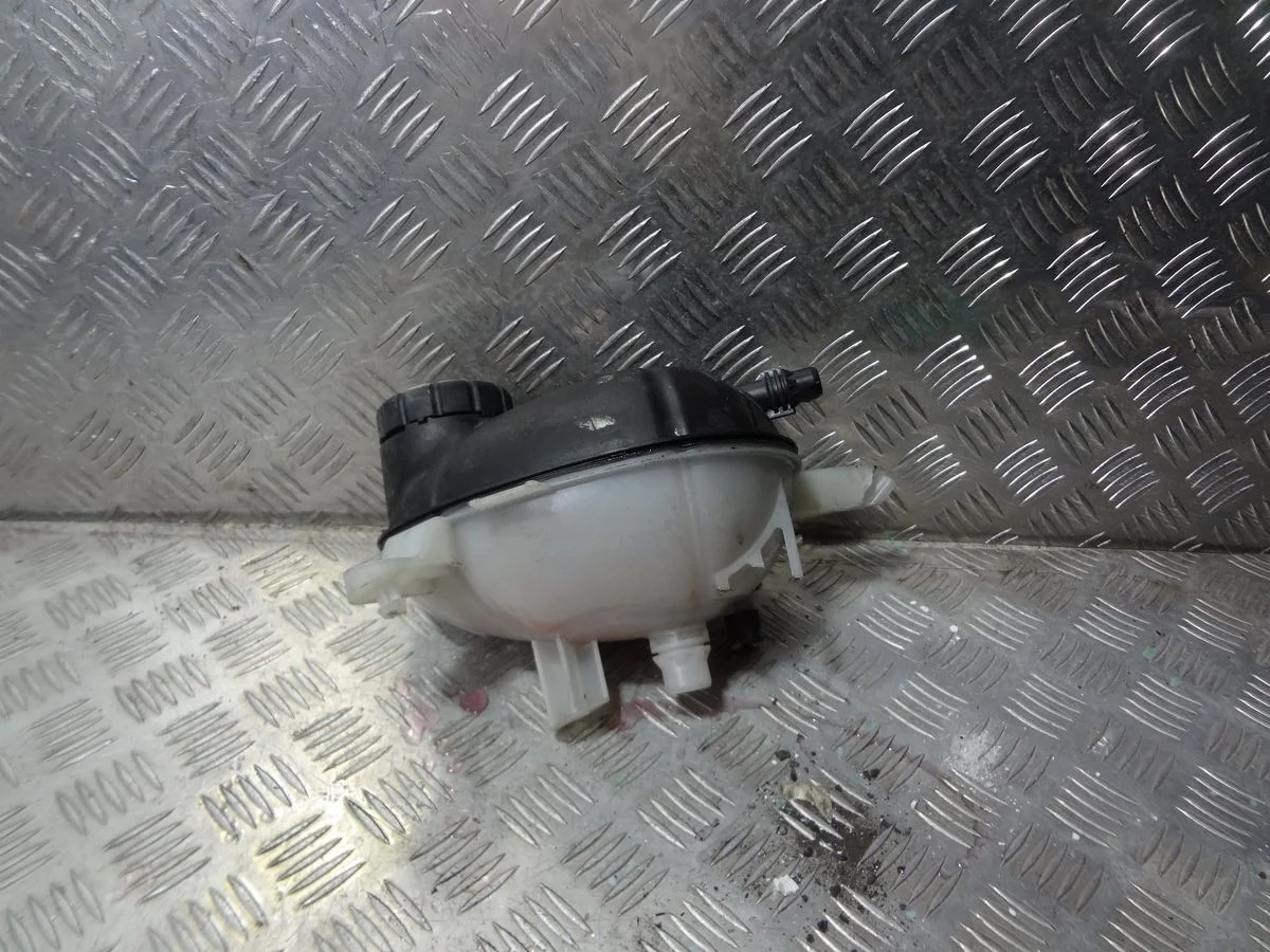 Бачок расширительный Mercedes-Benz GLC-класс X253 (2015—2019)