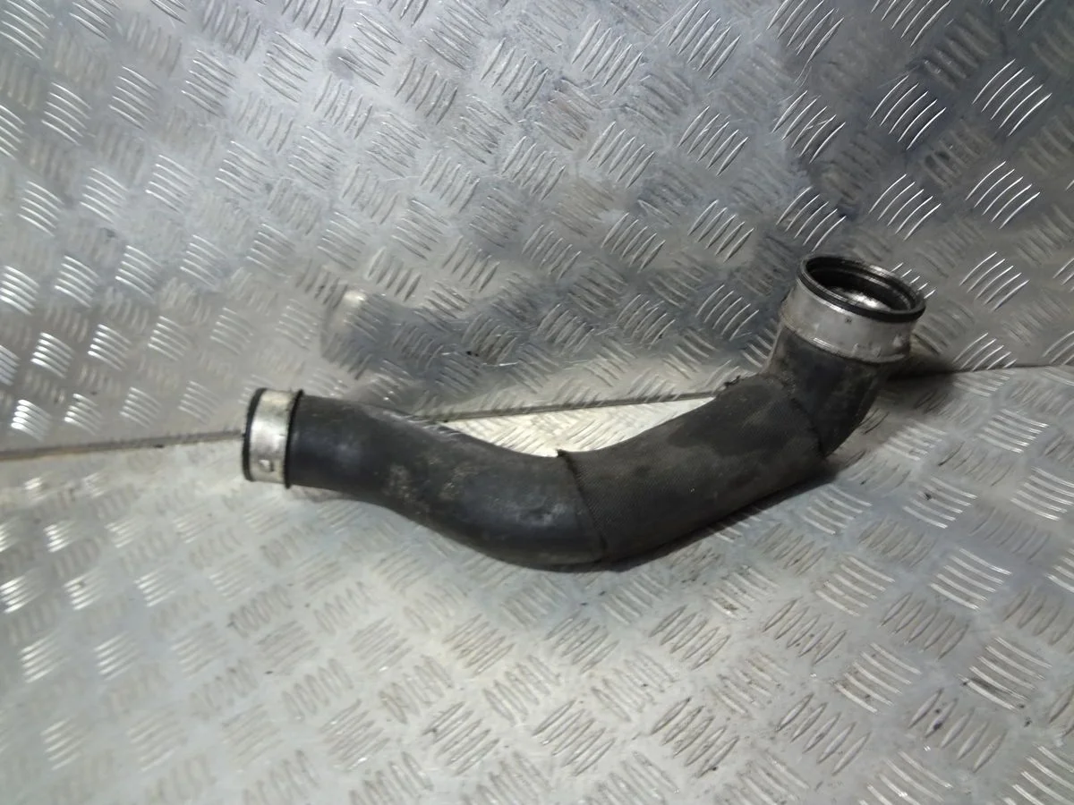 Патрубок интеркулера Mercedes-Benz CL-класс C216 (2006—2010)