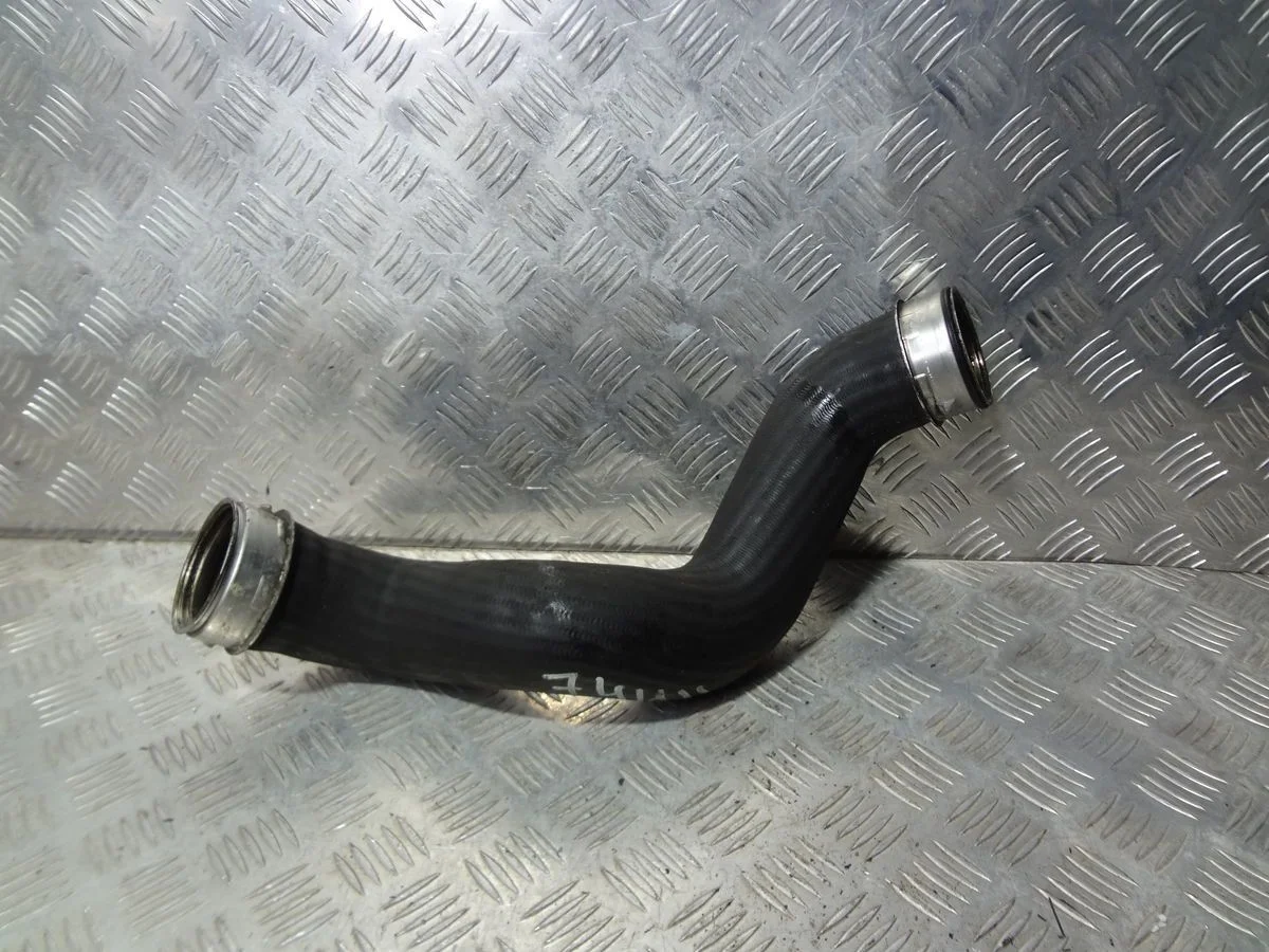 Патрубок интеркулера Mercedes-Benz CL-класс C216 (2006—2010)