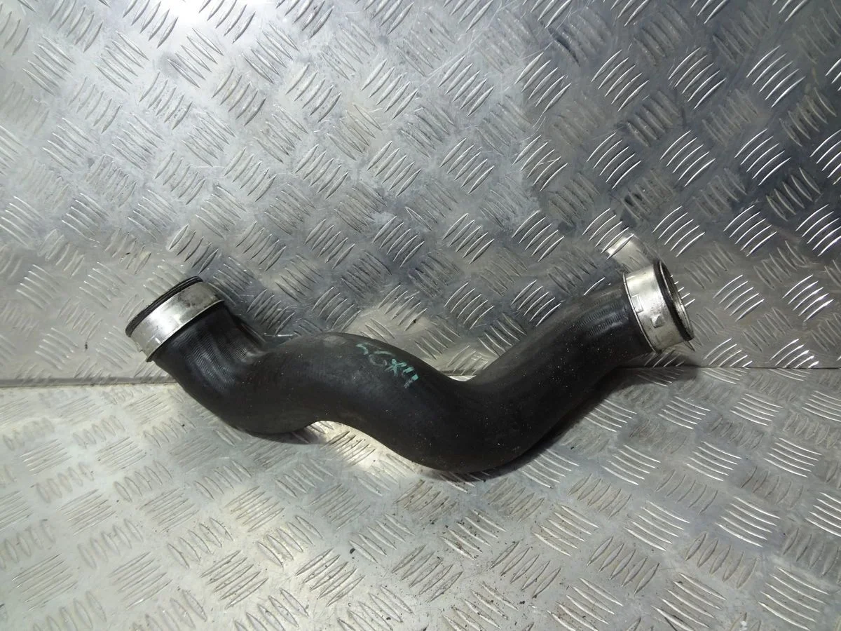 Патрубок интеркулера Mercedes-Benz CL-класс C216 (2006—2010)