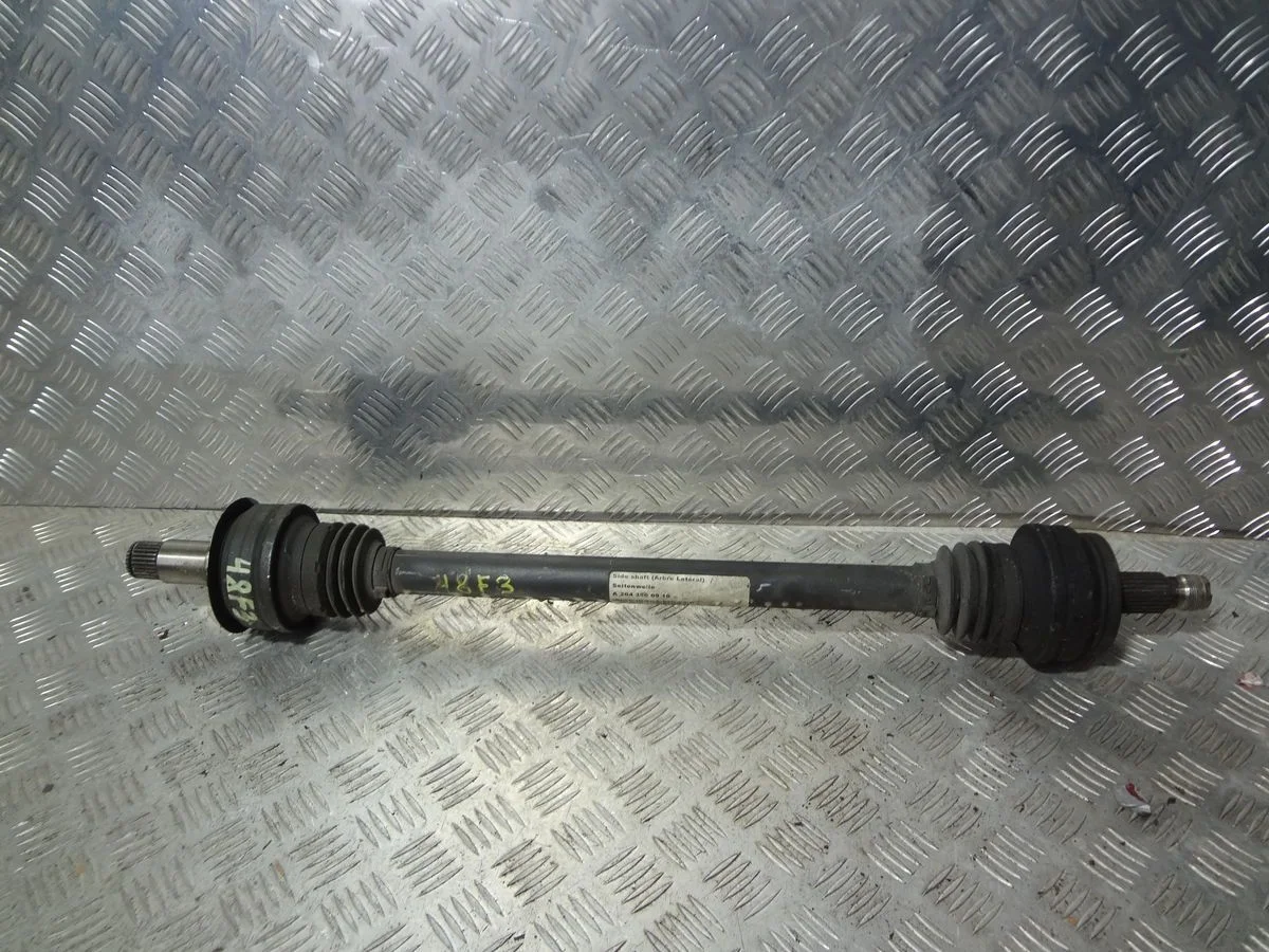 Полуось задняя Mercedes-Benz C-класс W204/S204 (2006—2011)