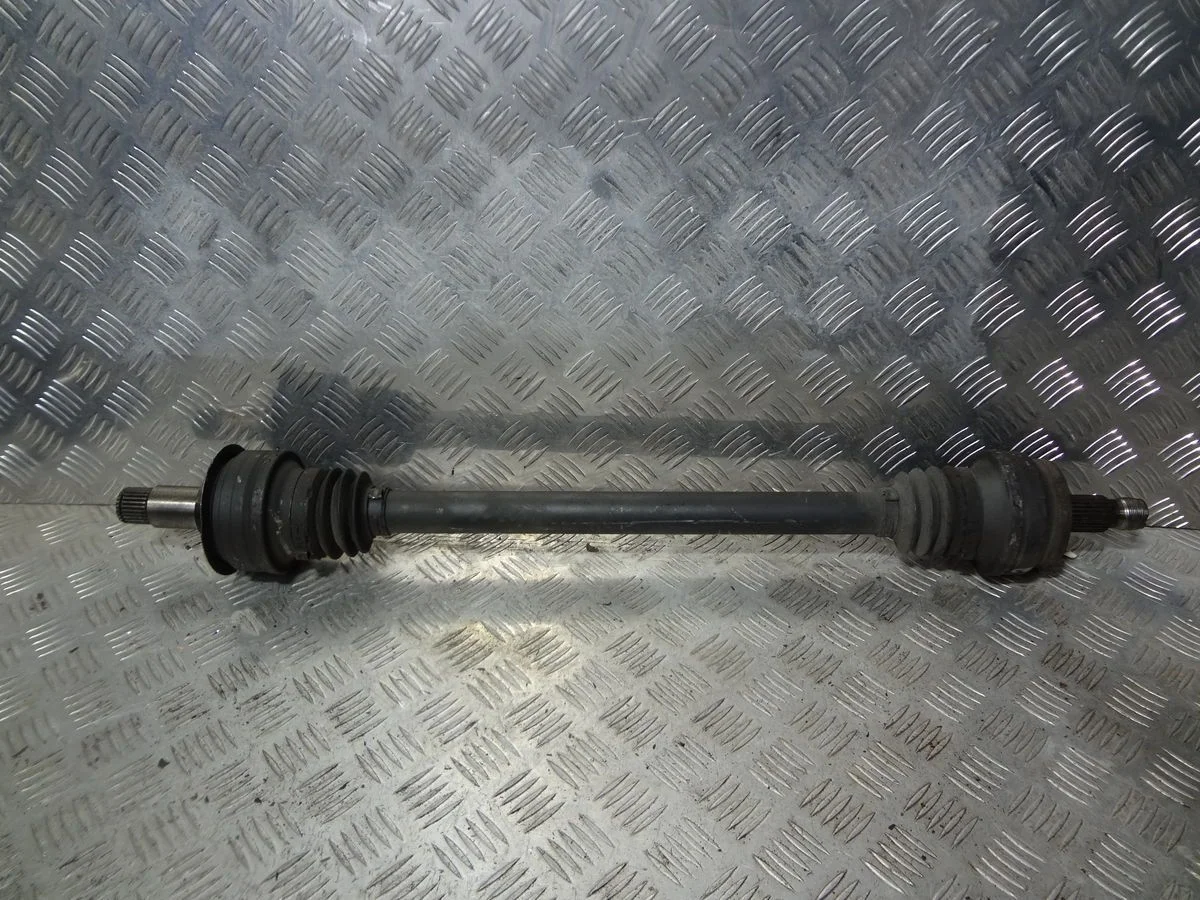 Полуось задняя Mercedes-Benz C-класс W204/S204 (2006—2011)