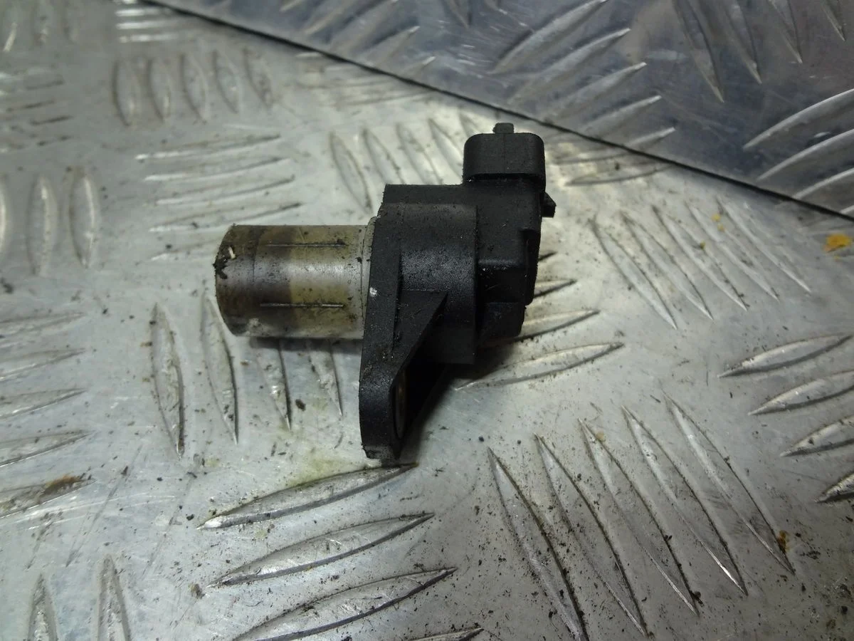 Датчик положения распредвала Mercedes-Benz GLK-класс X204 рестайлинг (2012—2015)